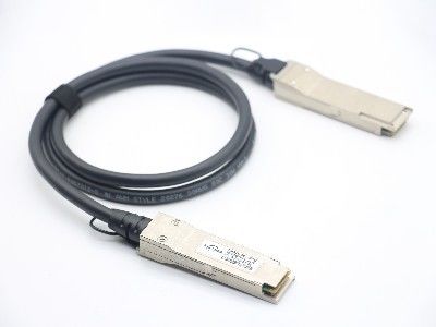 نرخ انتقال داده 40 گیگابایت در ثانیه 100G QSFP28 به QSFP28 کابل DAC 1M برای انتقال داده